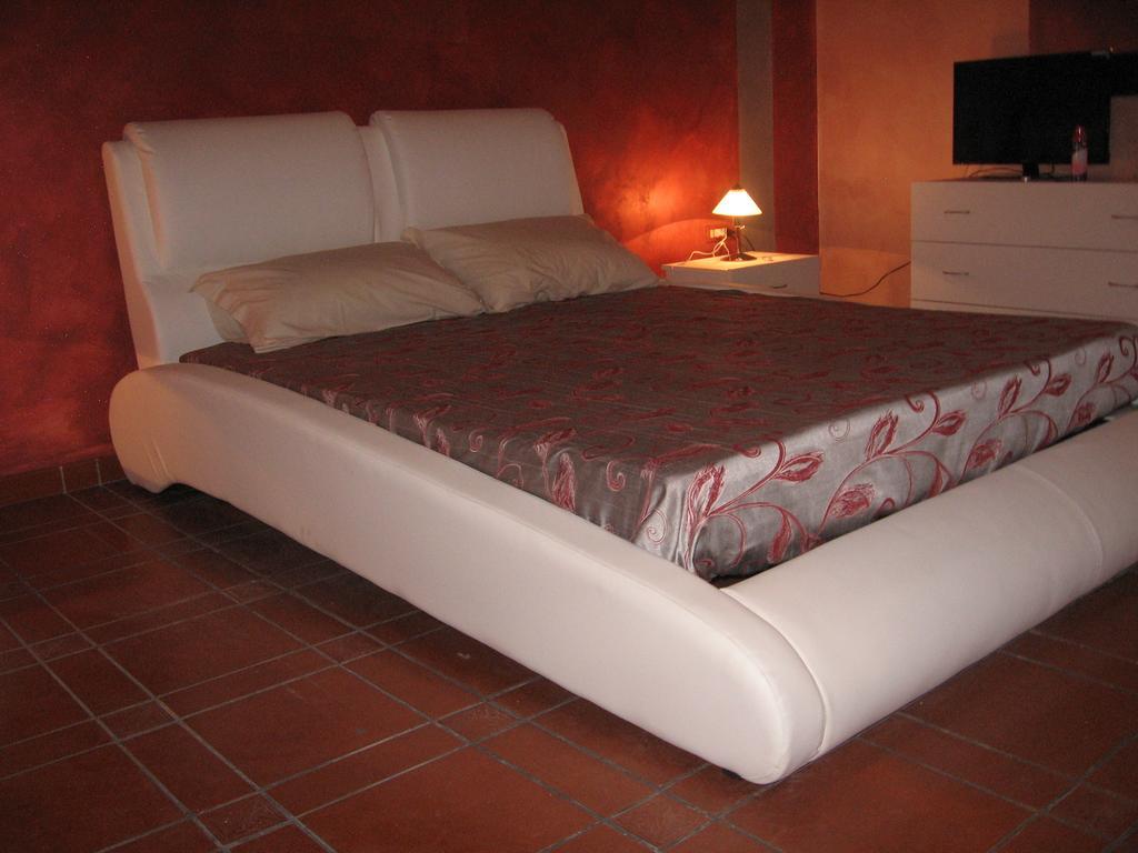 Bed and Breakfast Golden Dreams Бари Номер фото