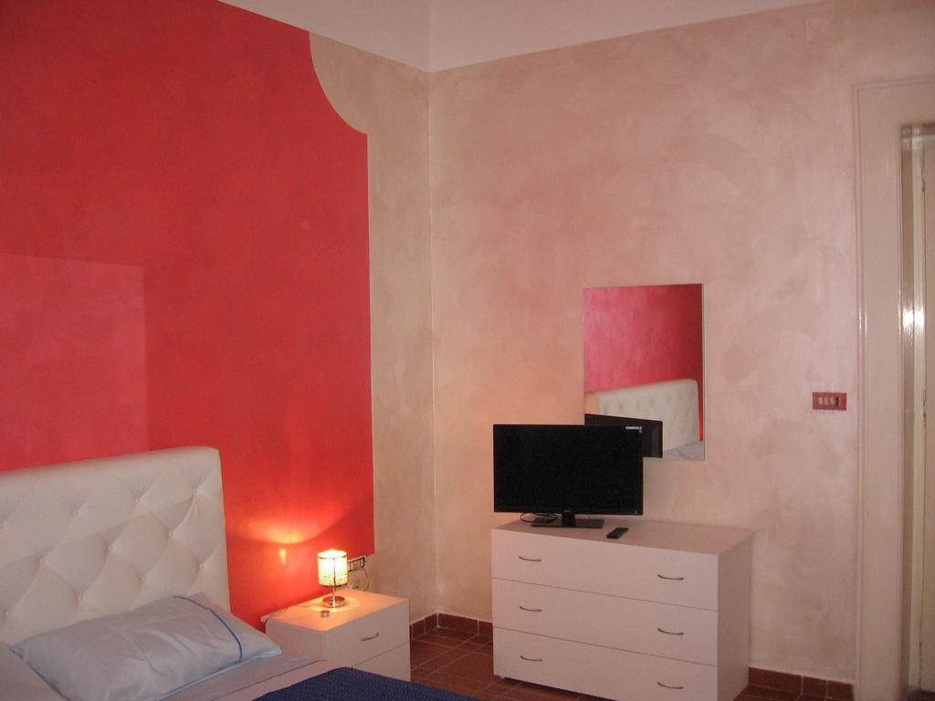 Bed and Breakfast Golden Dreams Бари Номер фото