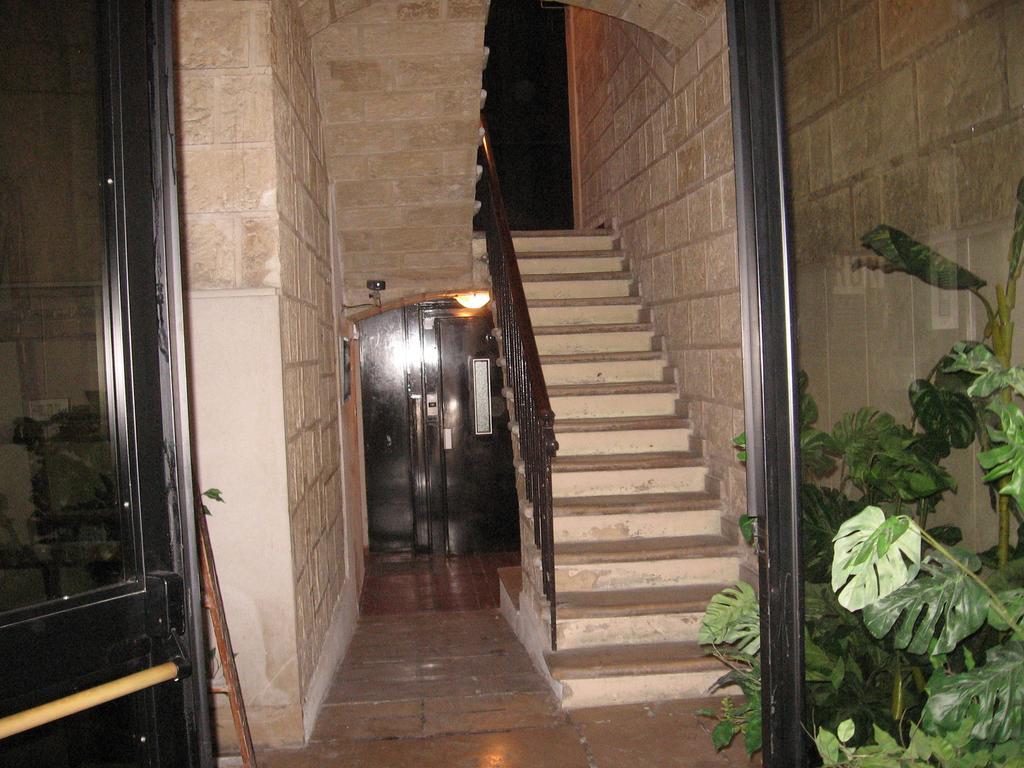 Bed and Breakfast Golden Dreams Бари Экстерьер фото