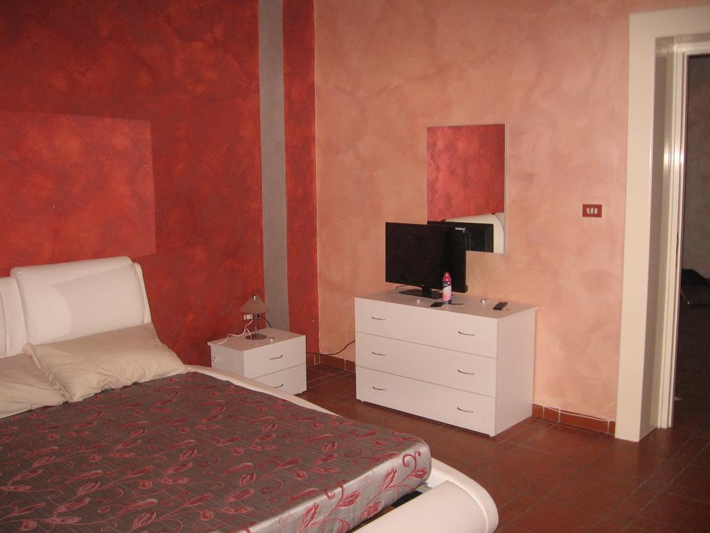 Bed and Breakfast Golden Dreams Бари Номер фото